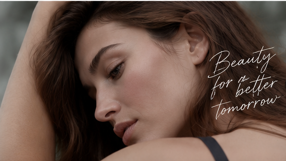 BABOR-kampagne: model med naturlig hud og teksten Beauty for a better tomorrow